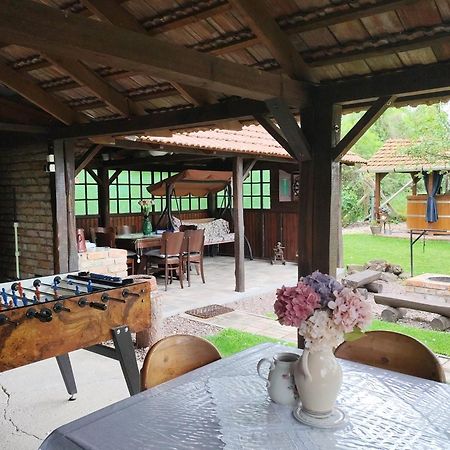 Bobita Apartmanhaz Сільвашварад Екстер'єр фото