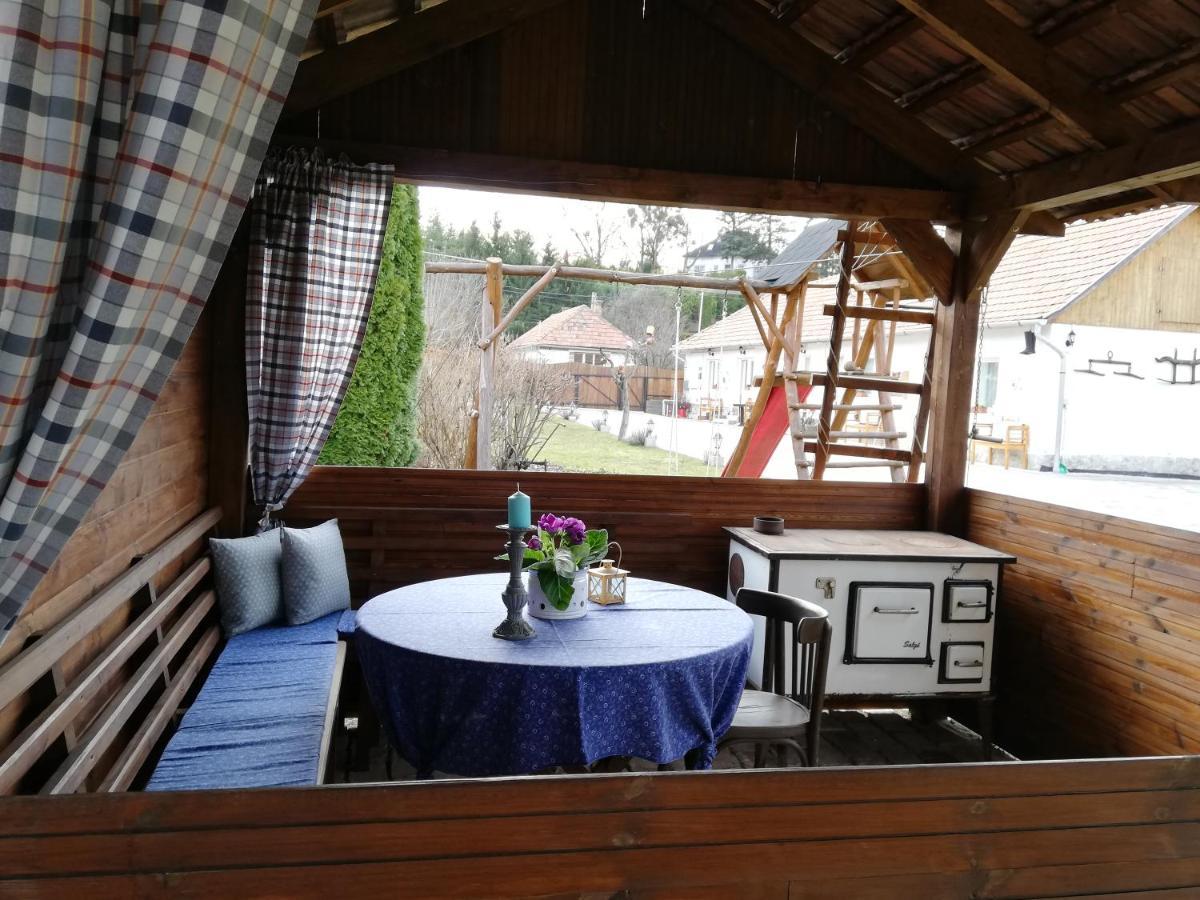 Bobita Apartmanhaz Сільвашварад Екстер'єр фото