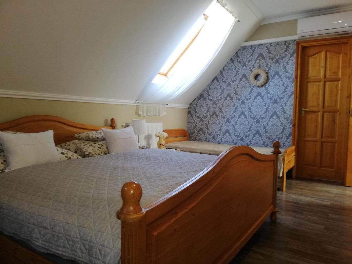Bobita Apartmanhaz Сільвашварад Екстер'єр фото