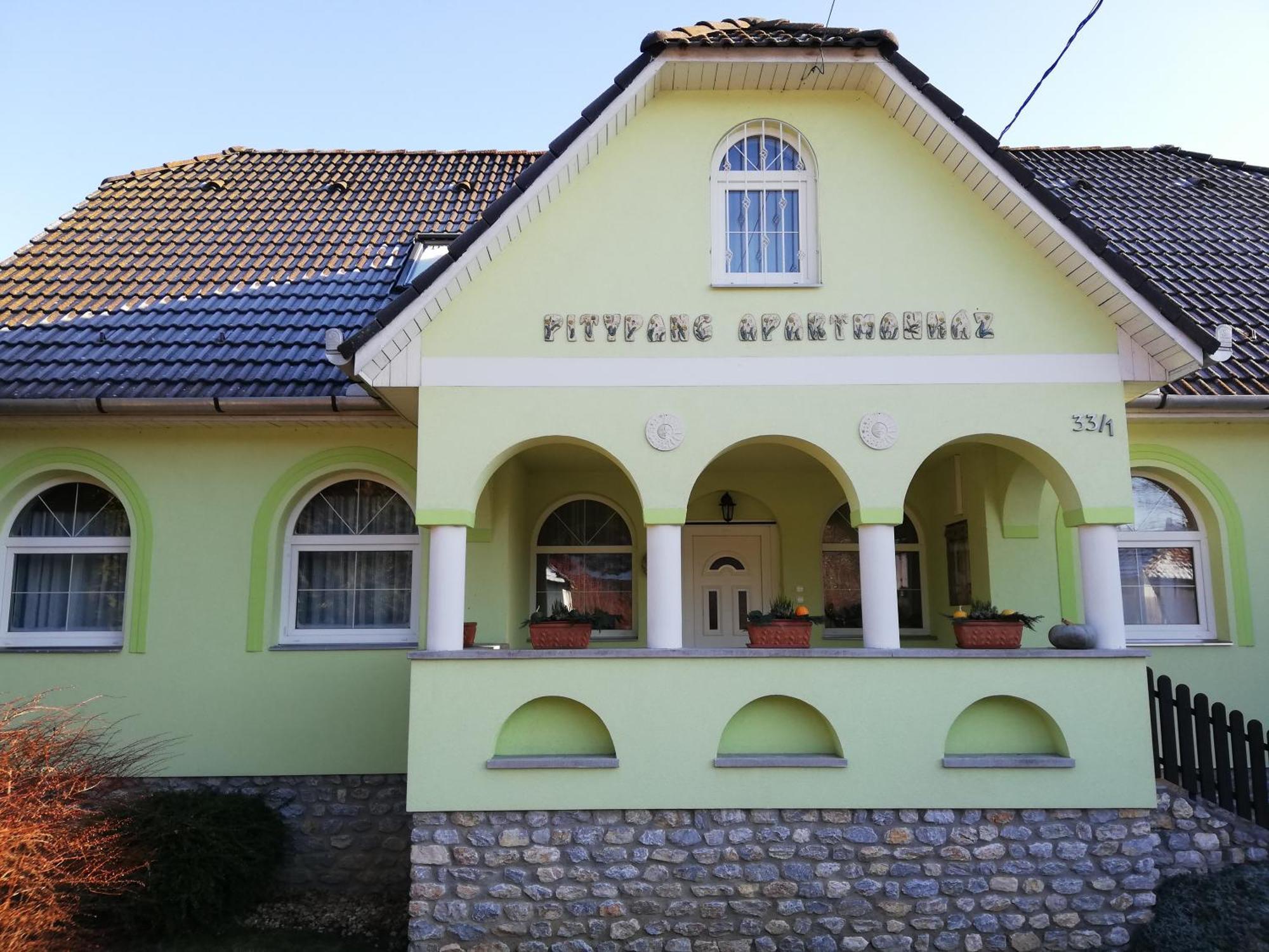 Bobita Apartmanhaz Сільвашварад Екстер'єр фото