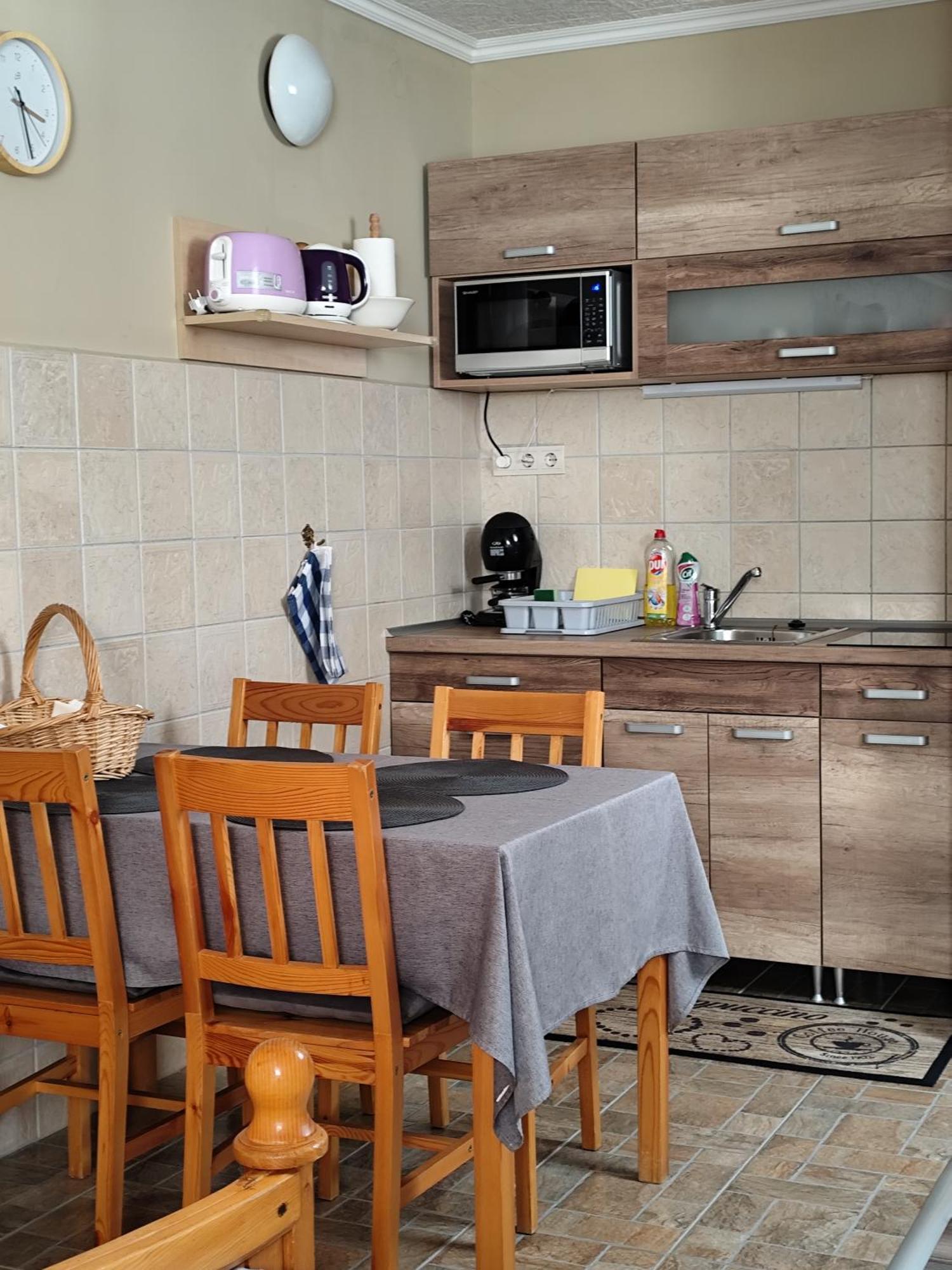 Bobita Apartmanhaz Сільвашварад Екстер'єр фото