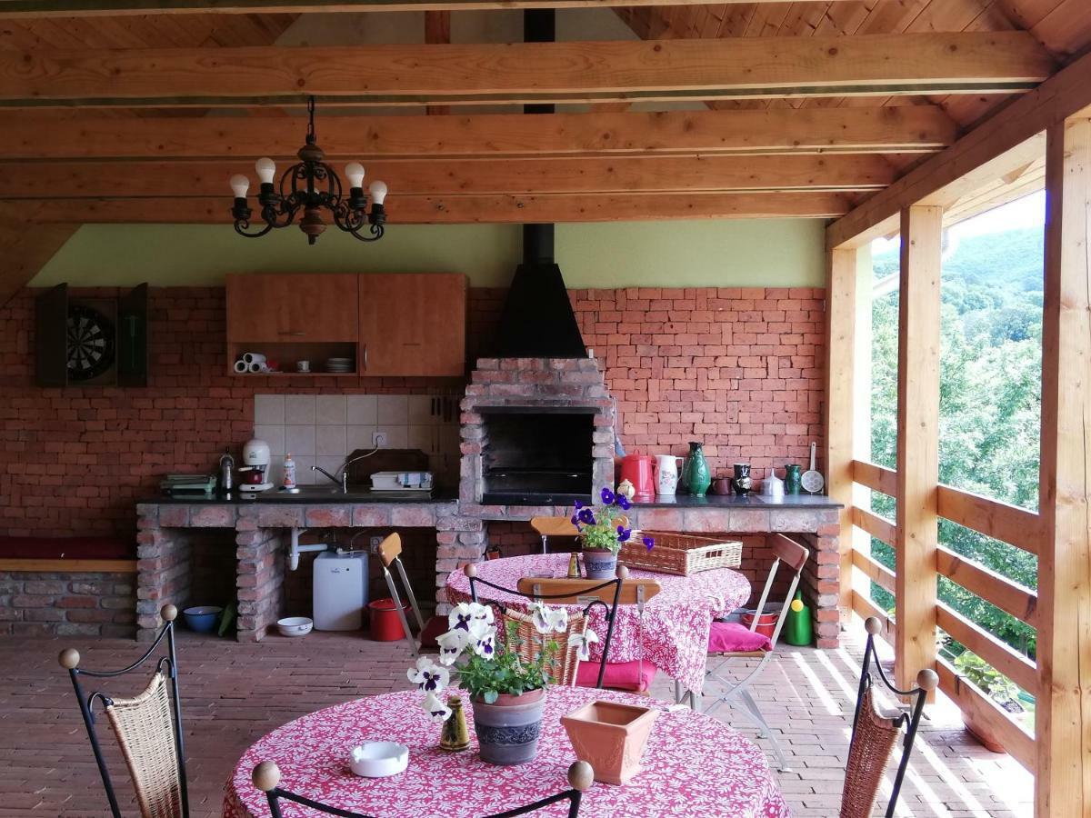Bobita Apartmanhaz Сільвашварад Екстер'єр фото