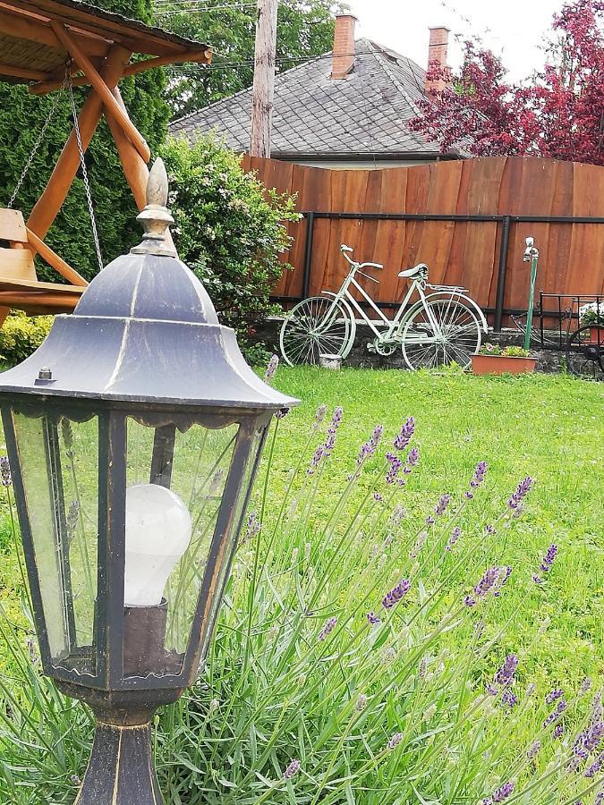 Bobita Apartmanhaz Сільвашварад Екстер'єр фото